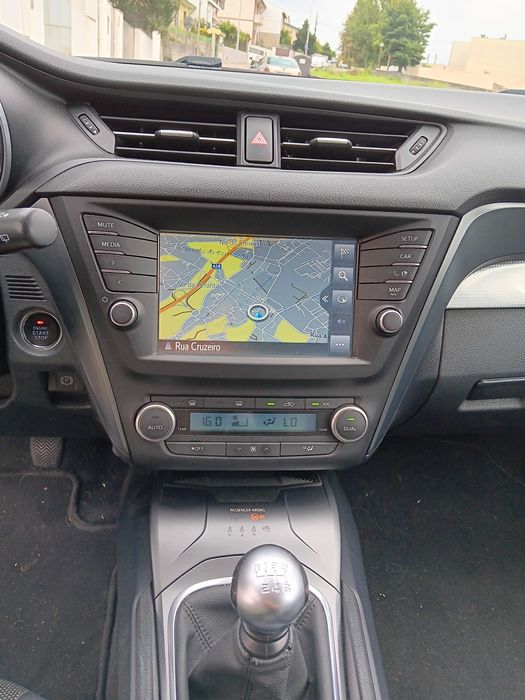 Toyota Avensis Touring Sports 1.6 D-4D Luxury – 2016