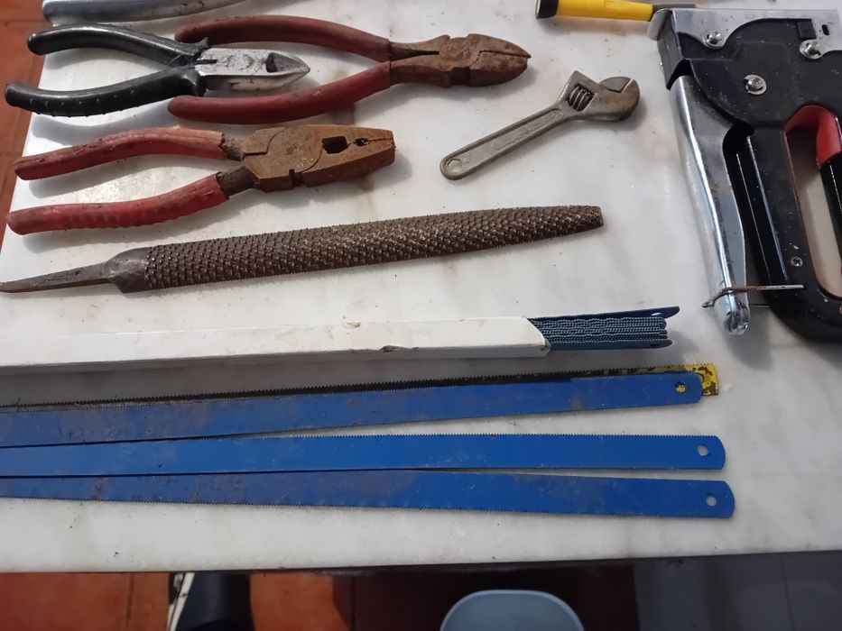 Conjunto de Ferramentas Diversas Antigas 




Veja também meus outros