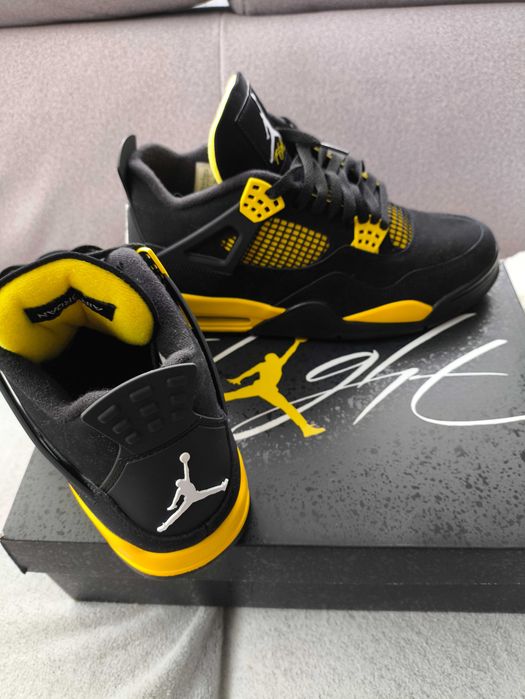 ButyJordan 4 Retro „Thunder