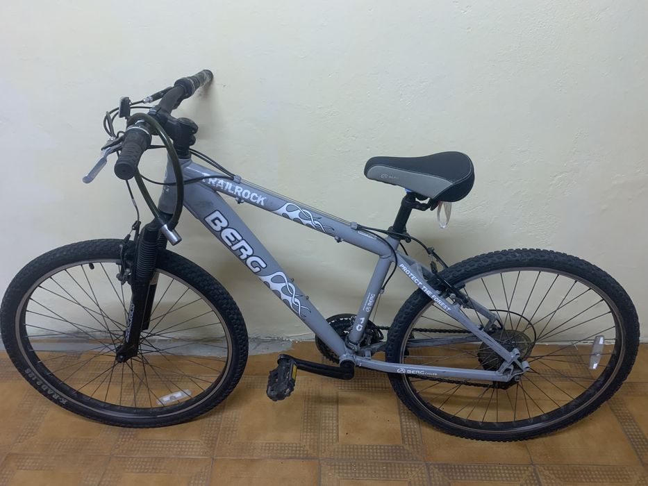 Berg Trailrock Cinza