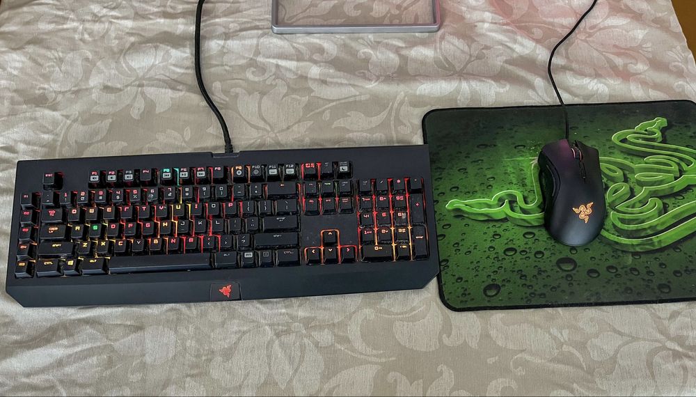 Pack Razer - Teclado, Rato e Mouse Pad
