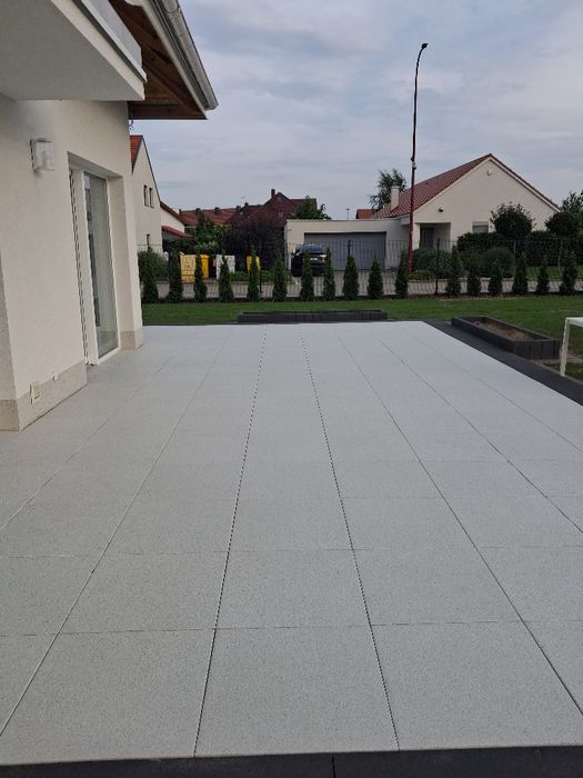 Budowa i zakładanie ogrodów.