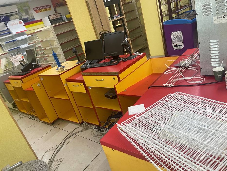 Вивіска Лайт бокс Банер Стелажі торговельні вітрина