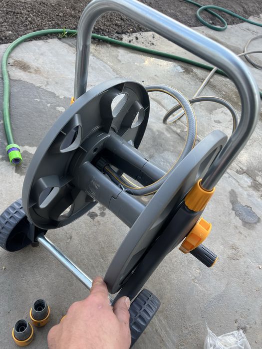 Шланг поливочний на катушці