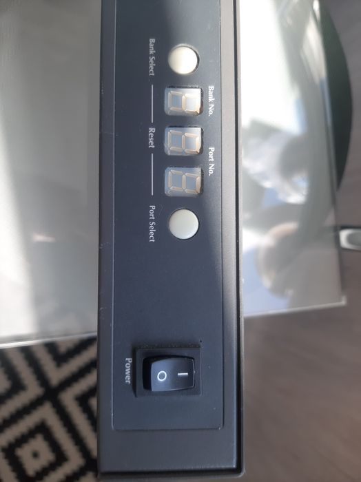 KVM свіч для розширення