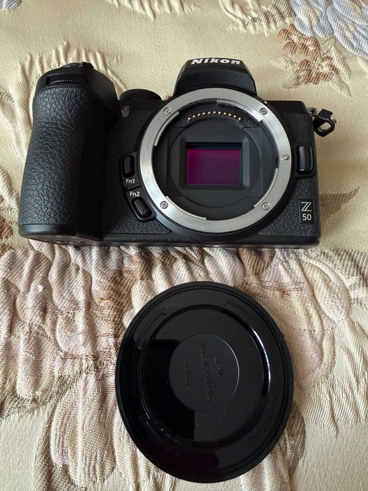 Камера NIKON Z50 BODY, без об'єктива, ідеальний стан, лічильник 4026, батарея та зарядне в комплекті, 31 мова