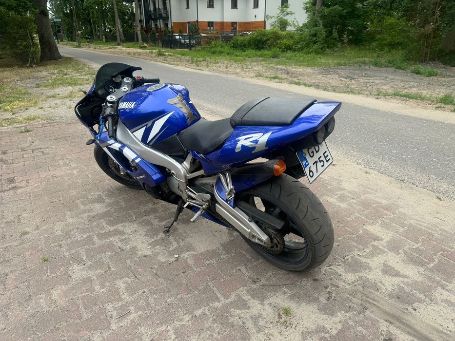 Motor Yamaha R1  110kW