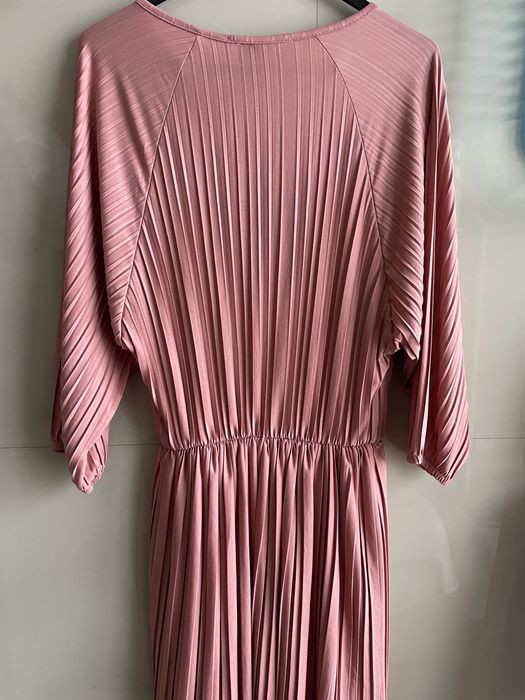 Vestido rosa plissado