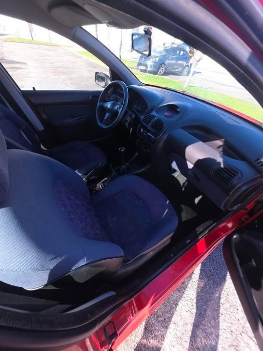 Peugeot 206  1.1