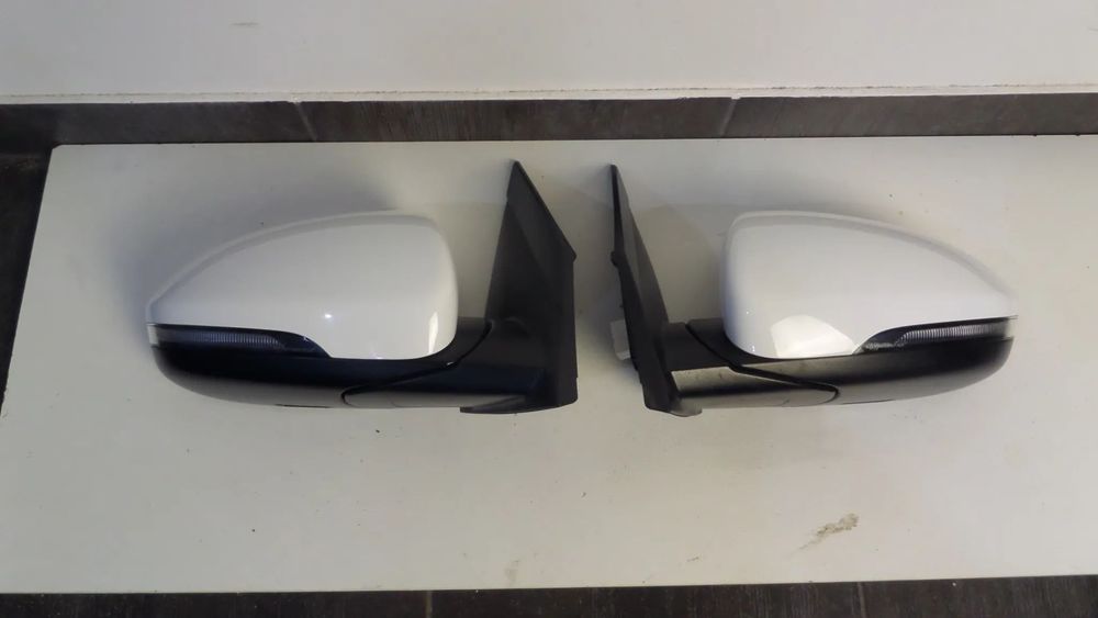 HYUNDAI TUCSON LIFT 18-20 LUSTERKO 8 PIN PYW PRAWE EUROPA