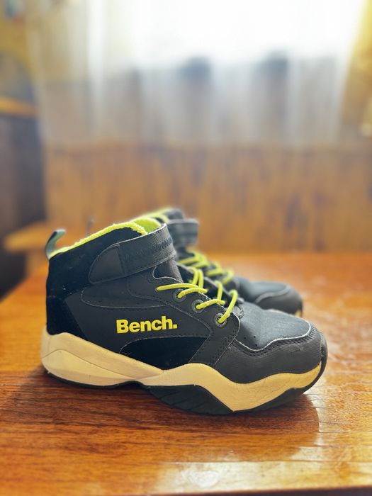 Демісезон фірми Bench