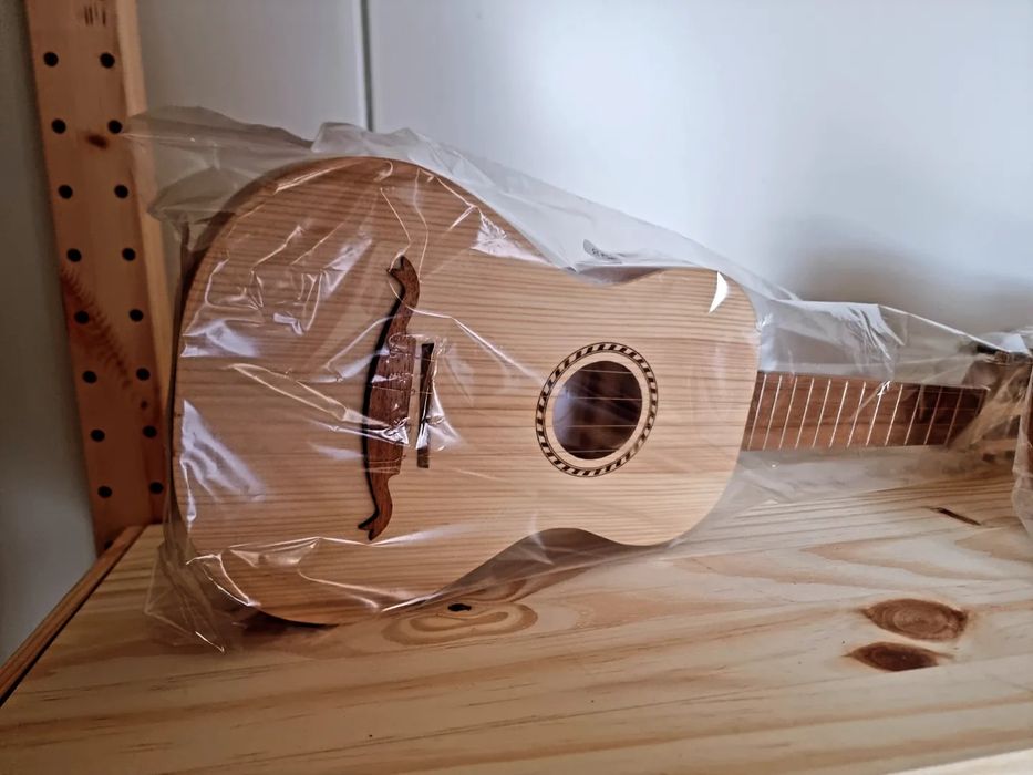 Cavaquinhos para venda