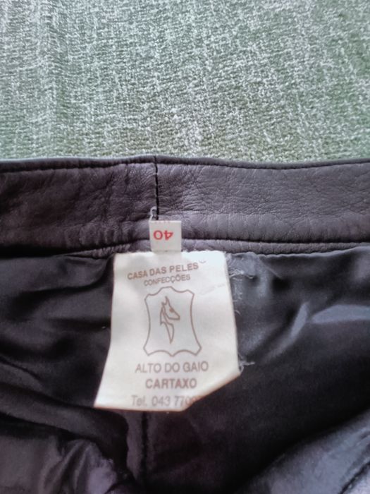 Calça em pele do cartaxo