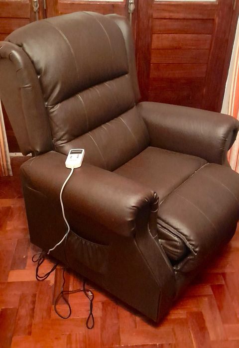 Cadeirão elevador de massagens