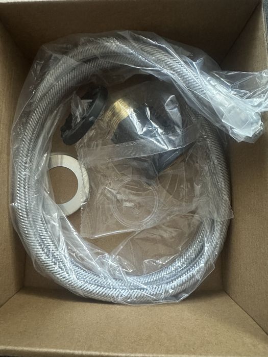 Chromowana bateria umywalkowa jednouchwytowa