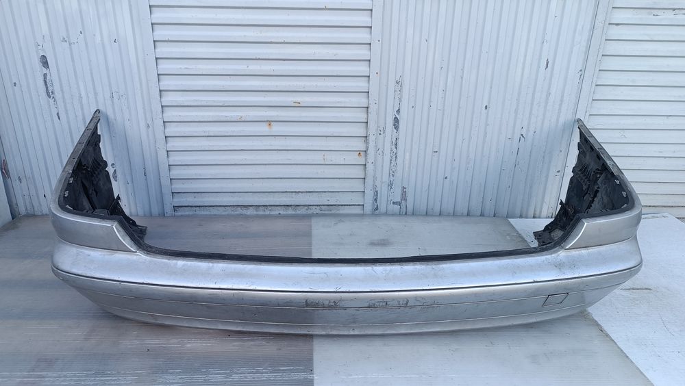 Vendo parachoque de trás Mercedes Benz W 203 carinha ano 2001