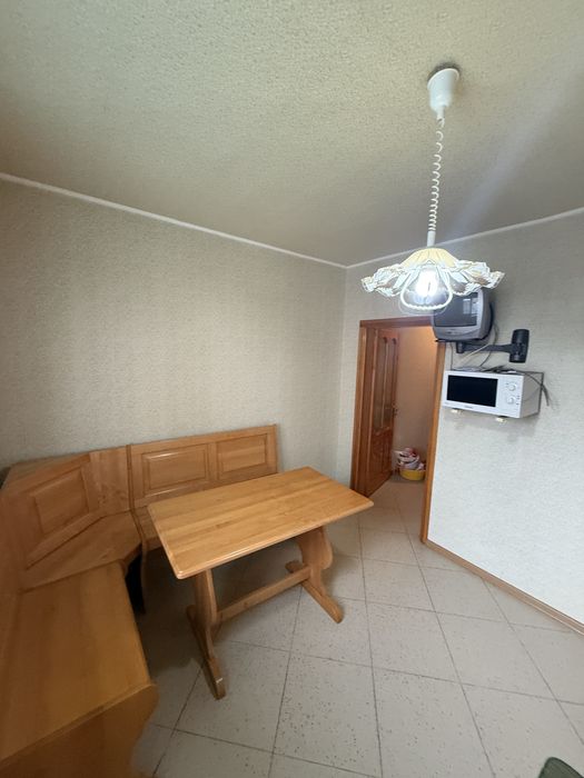 Продаж 2 кім квартири на Незалежності 58.