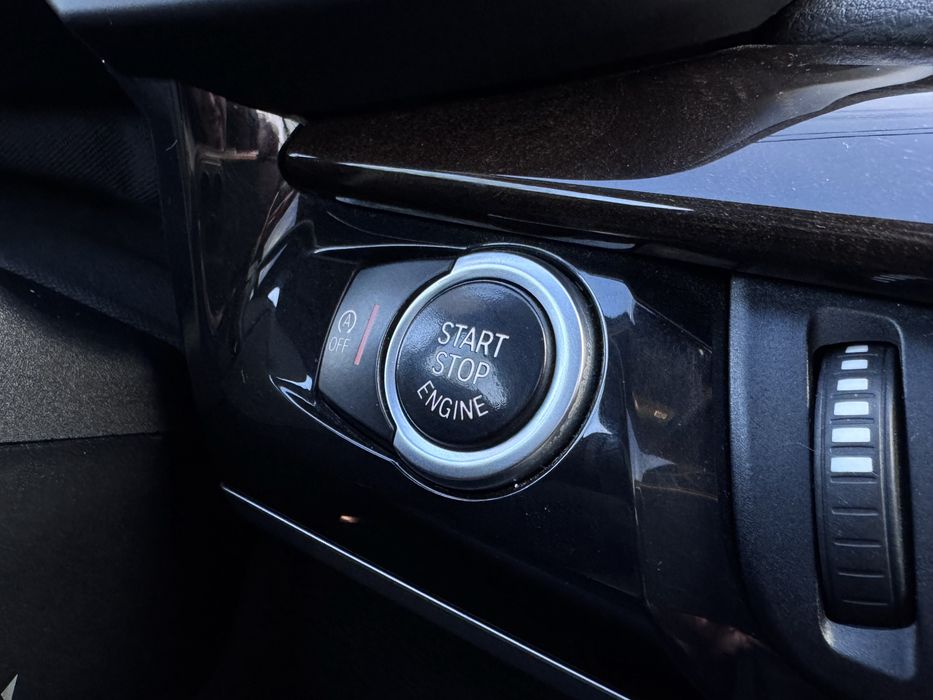 Продам BMW X5 F15 3.0 дизель 2014 год