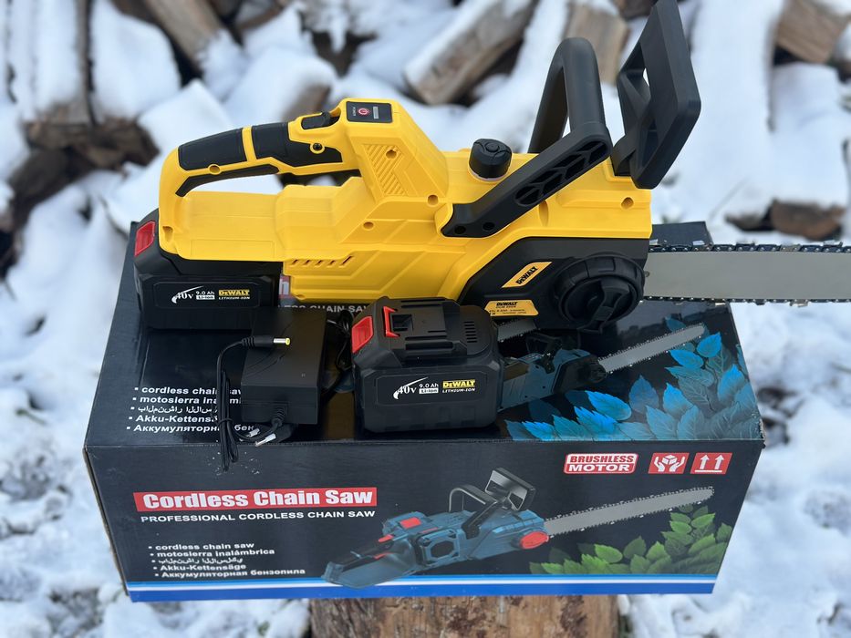 Акумуляторна ланцюгова пила DeWalt DCM565N(35см 40V9aH) потужна