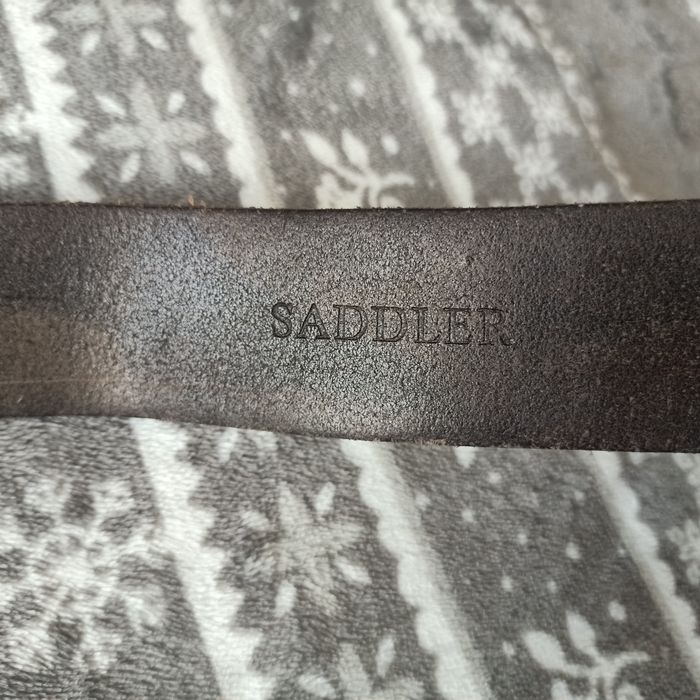 Pasek skórzany Saddler z perłową klamrą Thundercats .  75 cm .