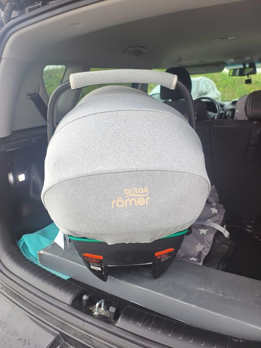 Fotelik/Nosidełko Britax Romer Baby-Safe 3 i-Size 0-13 kg Nordic Grey