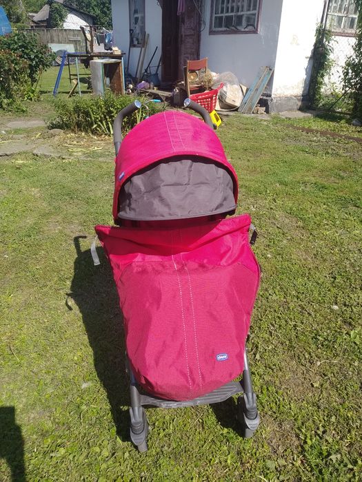 Улюблена дитяча прогулянкова коляска