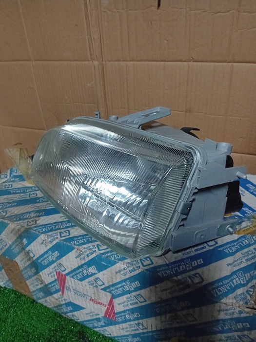 farol esq fiat punto mk1 novo original