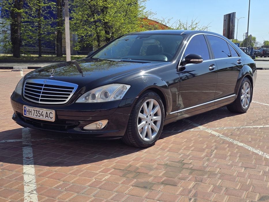 Продам свой Mercedes Benz w221 Long S500 5.5 идеальный