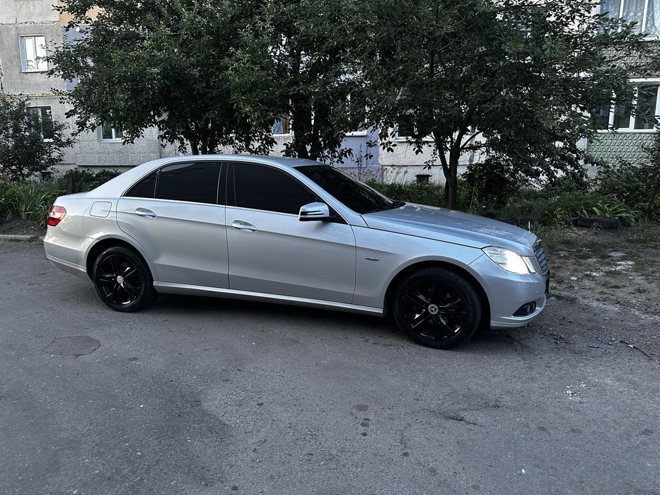 Мерседес  e klasse w212