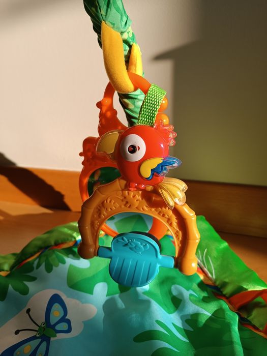 Ginásio/tapete de actividades musical da Fisher Price