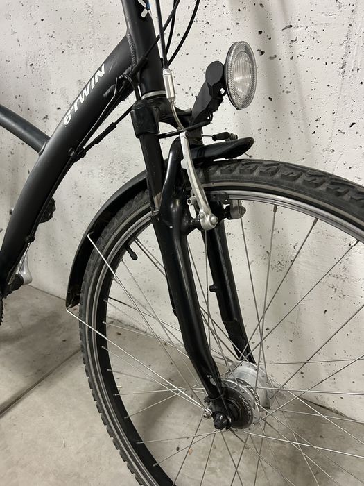 Rower trekkingowy bTwin z Decathlonu  28”