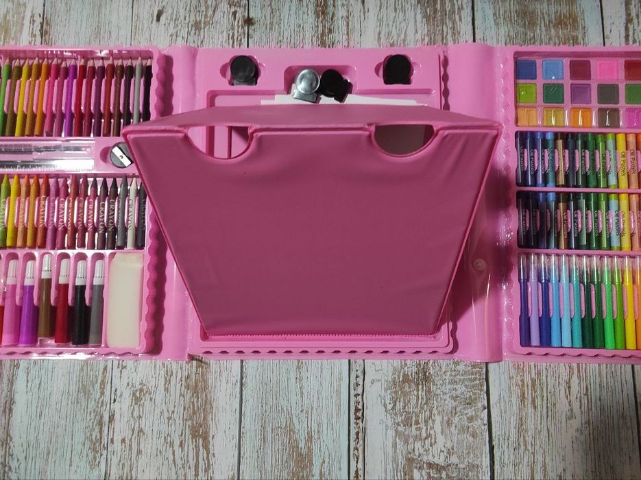 Набір для малювання 208 предметів, Набір для творчості, є у Львові