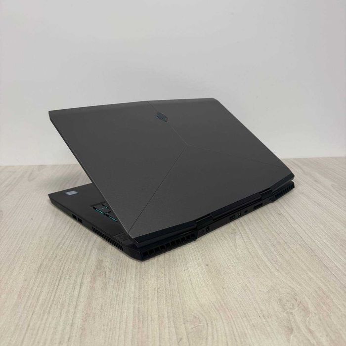 Dell Alienware m17 i7-8750H 16GB SSD 128GB HDD 1TB RTX 2070 Max-Q: 29 ...
