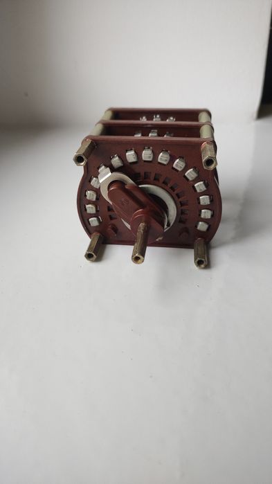 Переключатель ПЩ-15П3Н1