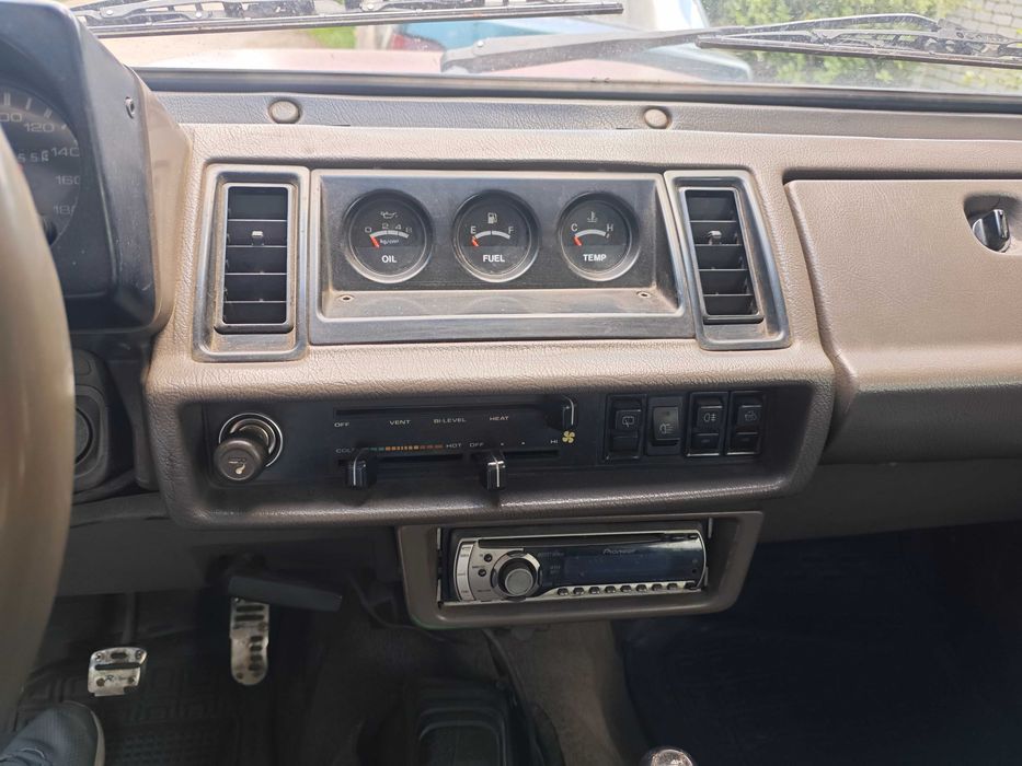 Продам авто Isuzu trooper