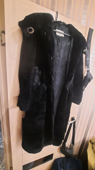 Мутоновая шуба со вставками Норки.