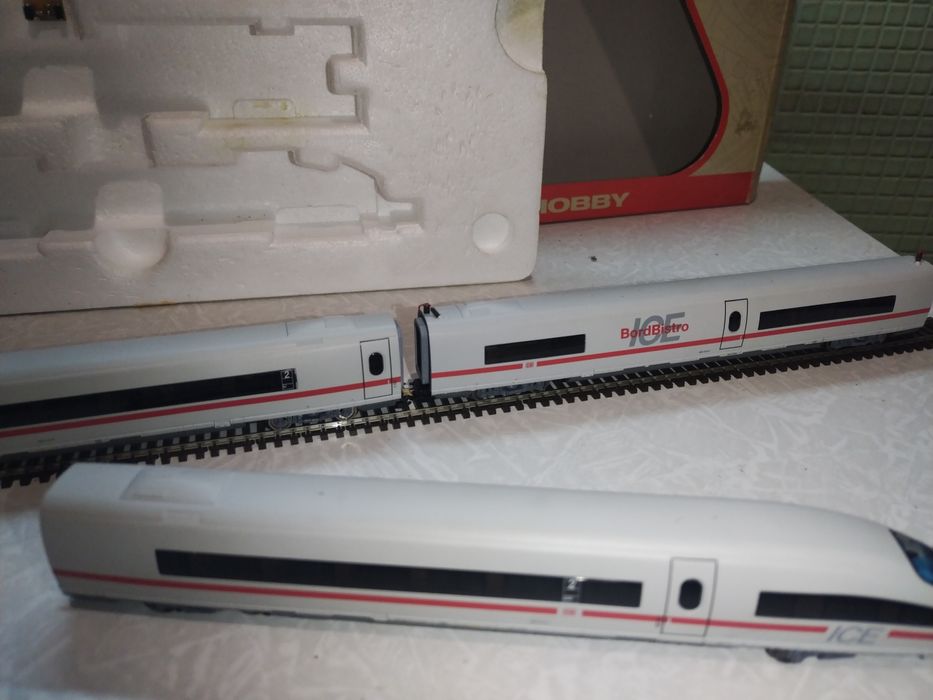 Скоростной поезд piko