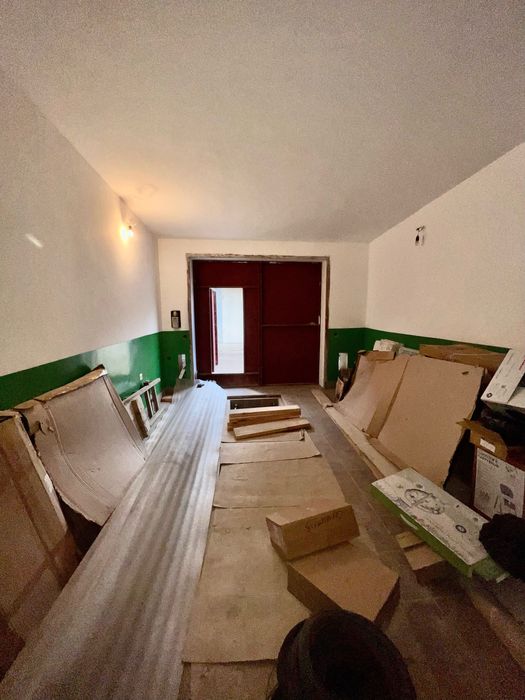 Продам гараж на вул.Спортивна