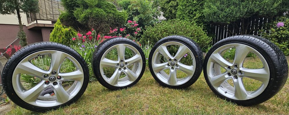 Alufelgi z oponami letnimi 235/35 R19 5x105