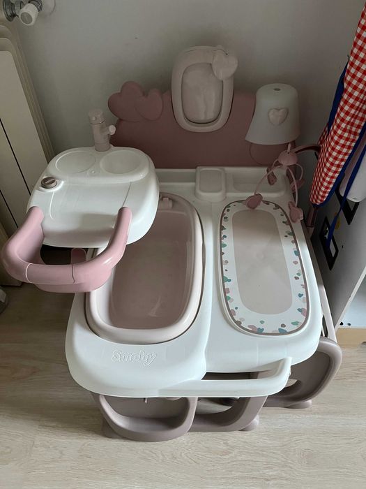 Maternidade de Brincar Smoby - Completa com Caixa - Casinha para bonecas Baby Nurse Smoby com acessórios (cozinha, casa de banho, quarto)
