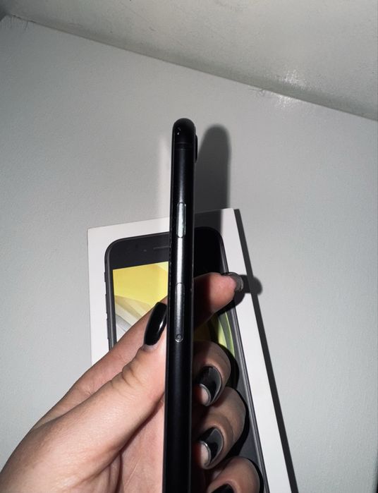Iphone SE 2020 64 ГБ