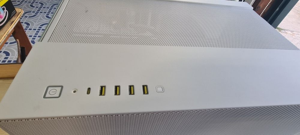 Caixa pc Corsair 6500x