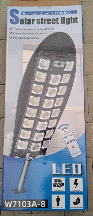 J lampa solarna uliczna