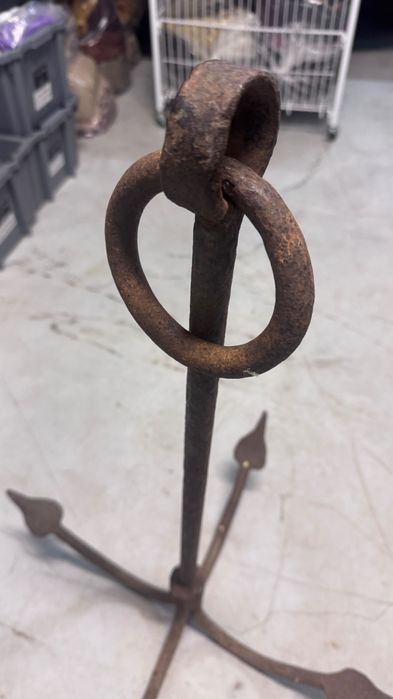 âncora antiga para decoração ou restauro