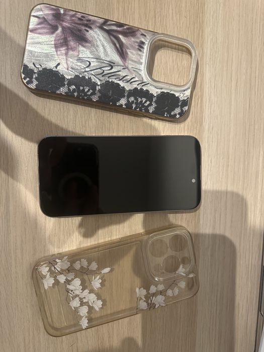 iPhone 15 Pro zadbany, bateria 89%