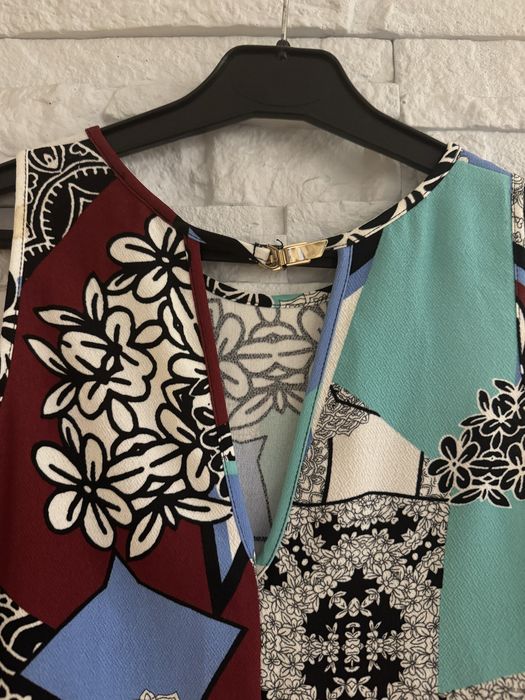 Wyjątkowa sukienka River Island – Patchwork, Kwiaty & Geometria
