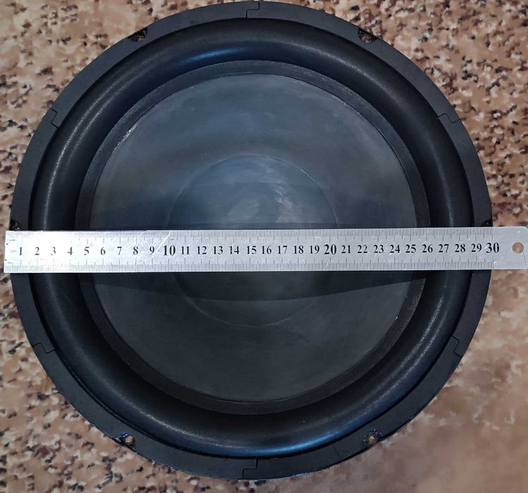 Сабвуфер jbl, продам.
