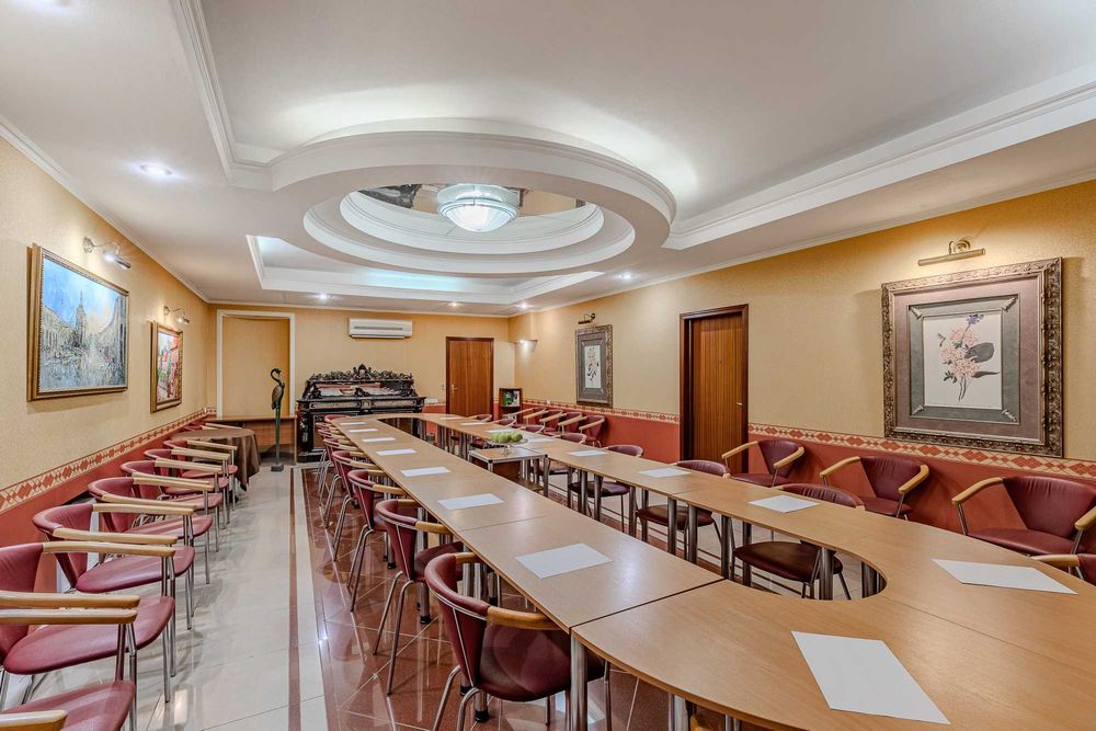 Сдается конференц-зал. Аренда. Почасово. м. Крещатик