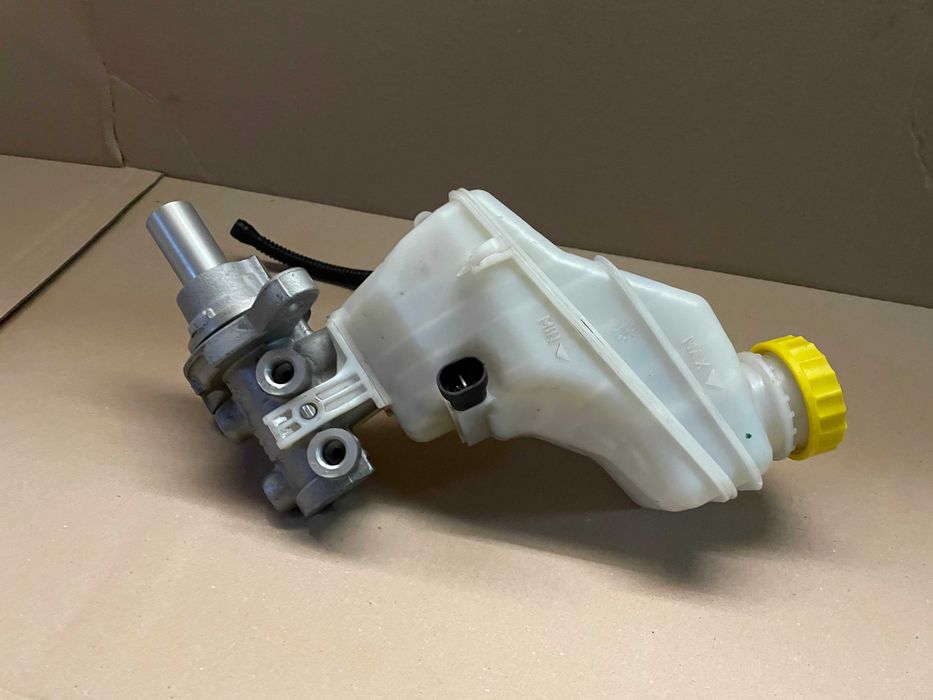 Doblo II Combo D 10- Pompa Hamulcowa Zbiorniczek Płynu Hamulcowego