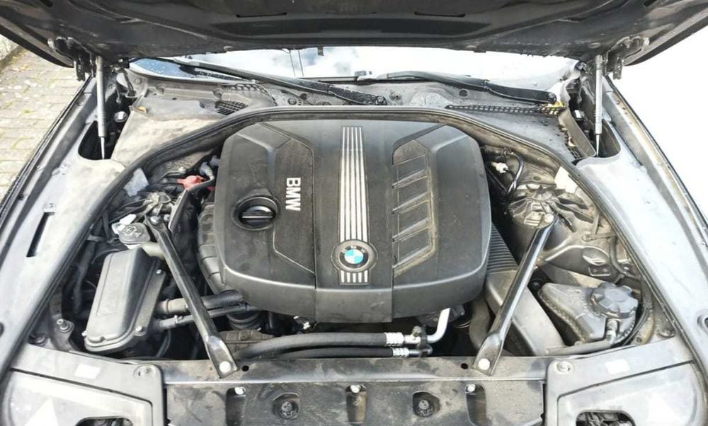 BMW 520 em excelente estado de uso